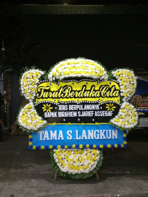 Papan Bunga Duka di Dairi